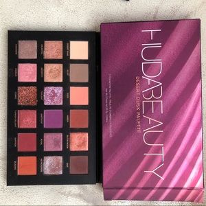 HUDA BEAUTY PALETTE